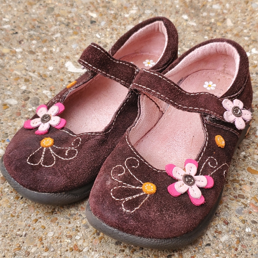 Carole Little Girls Brown Mary Jane Flower Leather Shoes Toddler 8